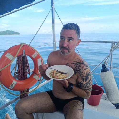 99eff6ec-8e6a-4032-b1d4-5bcf068e06b5